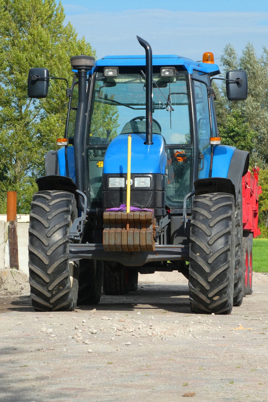 Wybór i użytkowanie opon rolniczych: kluczowe aspekty